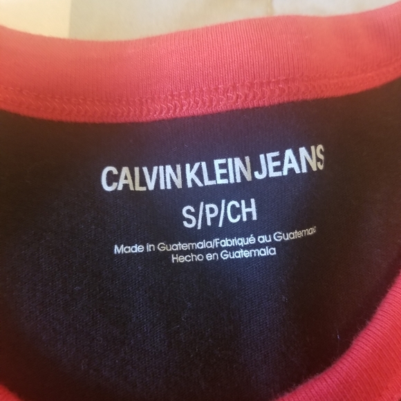 Calvin Klein T-Shirt - Picture 3 of 3